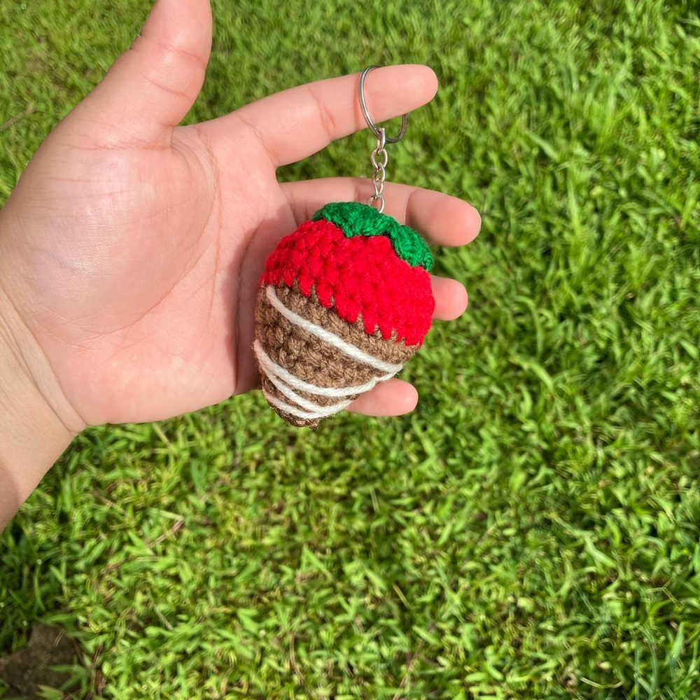 Strawberry Keychain - Picture 5 of 6